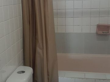 VENDO PENT-HAUSE, 78m2, terraza amplia, 2 hab, parqueadero, seguridad.