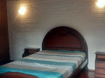 VENDO PENT-HAUSE, 78m2, terraza amplia, 2 hab, parqueadero, seguridad.