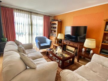 Casa En Venta, 4 D 4b , Sector Casas De La Viña Peñalolén.!!