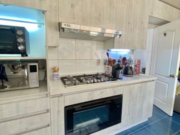 Casa En Venta, 4 D 4b , Sector Casas De La Viña Peñalolén.!!