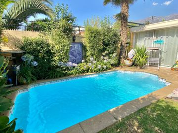 Casa En Venta, 4 D 4b , Sector Casas De La Viña Peñalolén.!!