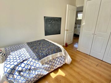 Casa En Venta, 4 D 4b , Sector Casas De La Viña Peñalolén.!!