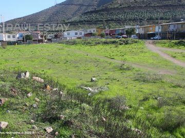 Vendemos extenso terreno urbano