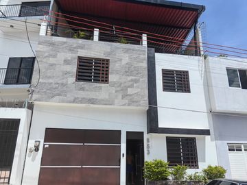 CASA EN VENTA, COL ALBANIA ALTA, TUXTLA GUTIERREZ, CHIAPAS