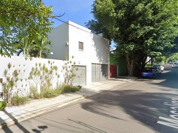 VENTA DE CASA EN MESALINA, COLONIA DELICIAS, C.P. 62330 CUERNAVACA, MORELOS.