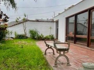 VENTA DE CASA EN LOS ALAMOS DE MONTERRICO