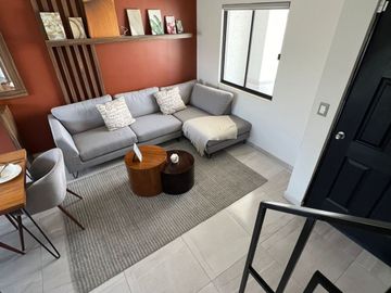 CASA CON CISTERNA EN PACHUCA TODO EN PRIVADA CON AMENIDADES CERCA DE AVENIDAS PRINCIPALES