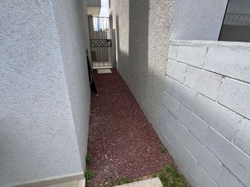 CASA CON CISTERNA EN PACHUCA TODO EN PRIVADA CON AMENIDADES CERCA DE AVENIDAS PRINCIPALES