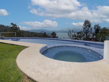 Casa en Venta, San Gaspar del Lago. Valle de Bravo, Estado de México