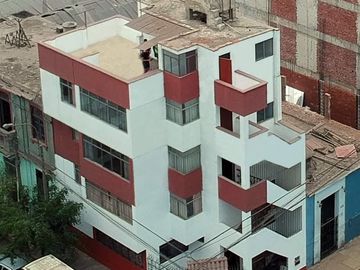 Departamento Triplex Con Terraza - Ubicado Estratégicamente