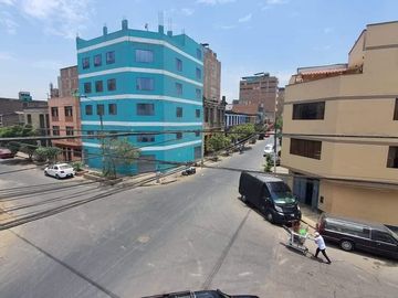 Departamento Triplex Con Terraza - Ubicado Estratégicamente