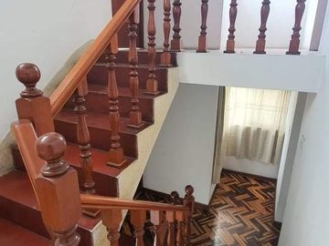 Departamento Triplex Con Terraza - Ubicado Estratégicamente