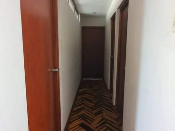 Departamento Triplex Con Terraza - Ubicado Estratégicamente
