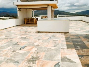 VENTA DE EDIFICIO DE OFICINAS EN QUIROGA, MICH.