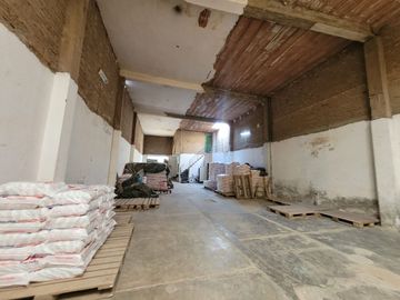 REMATE DE LOCAL COMERCIAL EN CHICLAYO LA DESPENSA