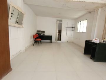 REMATE DE LOCAL COMERCIAL EN CHICLAYO LA DESPENSA