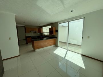 CASA EN VENTA, FRACC. RANCHO EL SILENCIO II, METEPEC