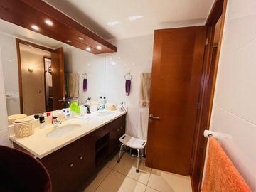 Amplio Y Hermoso Dpto Las Condes 3d 3b 3 Estac. 1 Bodega