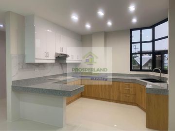 Your New Home Awaits: Brand New House and Lot for Sale !