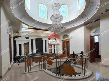 Dijual Rumah Modern Classic di Camar Bintaro