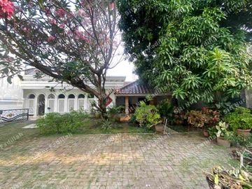 Dijual Rumah Modern Classic di Camar Bintaro