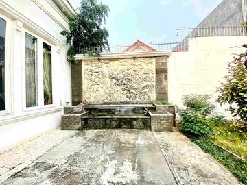 Dijual Rumah Modern Classic di Camar Bintaro