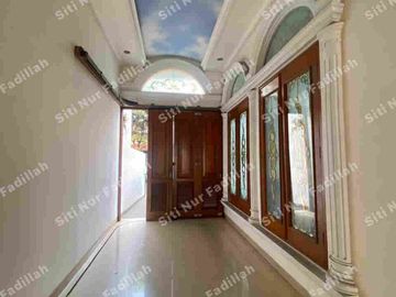 Dijual Rumah Modern Classic di Camar Bintaro