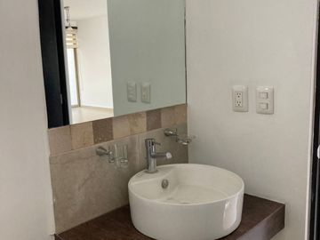 VENTA DE CASA EN PORTON CAÑADA  ZONA NORTE