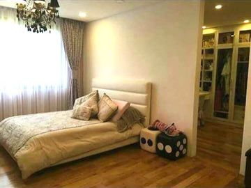 6-Bedroom House With Swimming Pool in  Ayala Westgrove Heights Silang Cavite