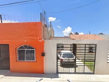 CASA EN VENTA EN EL FRACC. ARBOLEDAS, TULA, HIDALGO