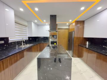 Residencia en venta en La Coruña residencial, equipamiento de lujo