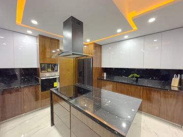 Residencia en venta en La Coruña residencial, equipamiento de lujo