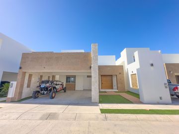 Residencia en venta en La Coruña residencial, equipamiento de lujo