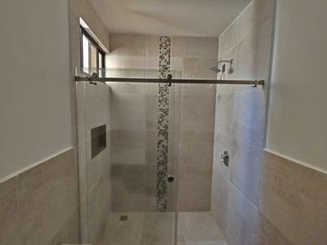 CASA A ESTRENAR URBANIZACIÓN 