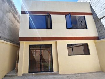 CASA A ESTRENAR URBANIZACIÓN 