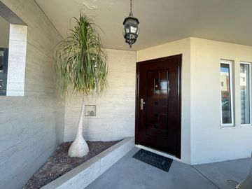 Se Vende casa de 4 recamaras dentro de un coto con acceso Controlado pasando Flamingos.