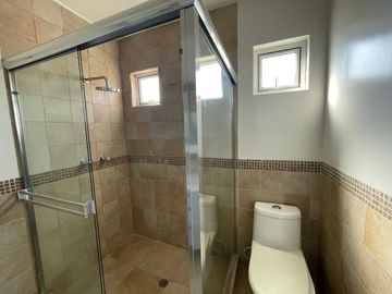 Se Vende casa de 4 recamaras dentro de un coto con acceso Controlado pasando Flamingos.