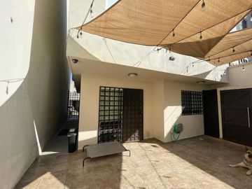 Se Vende casa de 4 recamaras dentro de un coto con acceso Controlado pasando Flamingos.