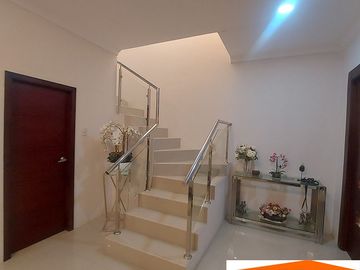 En Urbanización Privada Se Vende Casa con Proyección para Tercer Piso Depto Independiente