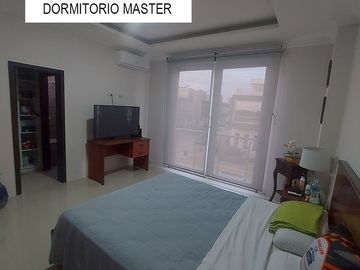En Urbanización Privada Se Vende Casa con Proyección para Tercer Piso Depto Independiente