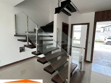 Se Venden en Urb. Privada Lindas casas sismoresistentes de Estreno con Terraza