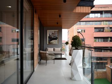 En Venta Departamento de Lujo de 3 Dormitorios en Puertas del Sol - Ordoñez Lasso
