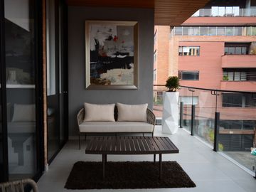 En Venta Departamento de Lujo de 3 Dormitorios en Puertas del Sol - Ordoñez Lasso