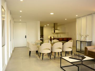 En Venta Departamento de Lujo de 3 Dormitorios en Puertas del Sol - Ordoñez Lasso
