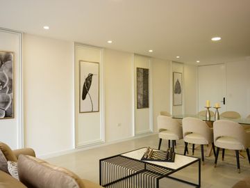 En Venta Departamento de Lujo de 3 Dormitorios en Puertas del Sol - Ordoñez Lasso