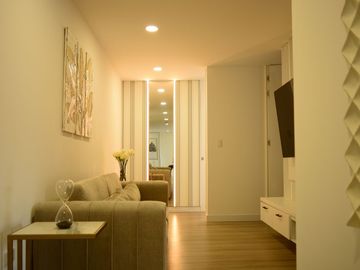 En Venta Departamento de Lujo de 3 Dormitorios en Puertas del Sol - Ordoñez Lasso