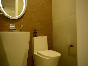 En Venta Departamento de Lujo de 3 Dormitorios en Puertas del Sol - Ordoñez Lasso