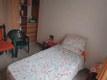 VENDO CHALET DE 4 PISOS EN  URB. SAN ROQUE SURCO