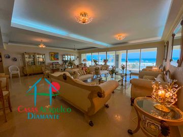 Departamento en venta con hermosa terraza e increíble vista al mar