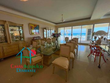 Departamento en venta con hermosa terraza e increíble vista al mar